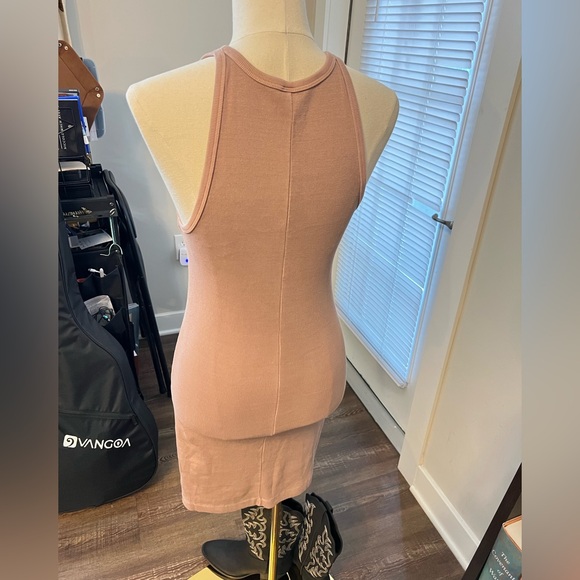 Old Navy Taupe Sleeveless Mini Dress - Picture 5 of 7